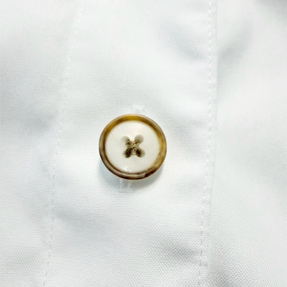Foxcroft White Non-Iron Short Sleeve Button Down Shirt Size 6 - Picture 5 of 8